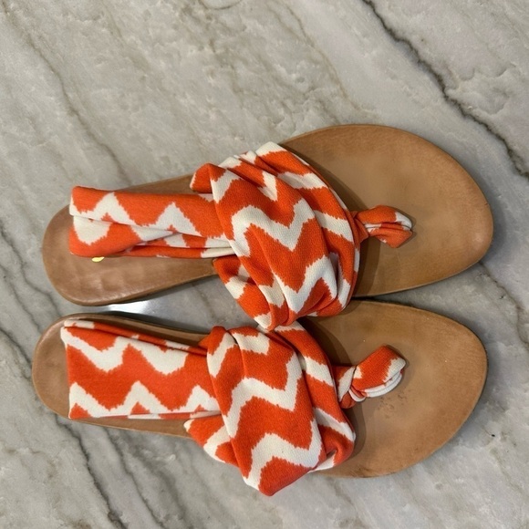Dirty Laundry Beebop Zig Zag Natural Thong Stretch Sandals size 6 Orange & White - Picture 2 of 5
